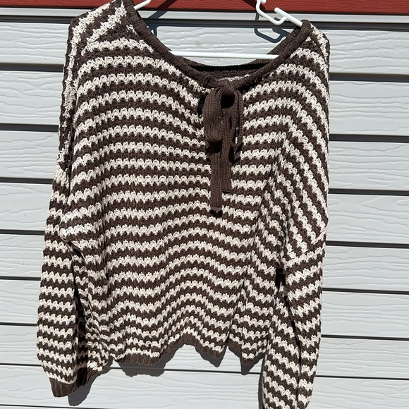 By The River Large Brown and Tan Lightweight Sweater - Picture 2 of 6